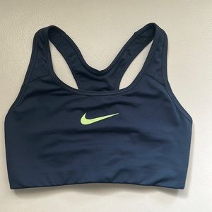 nike dri fit sports bra
